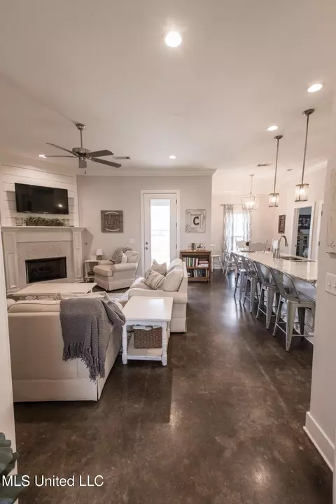 515 Carrington Dr, Brandon, MS 39042 photo 6