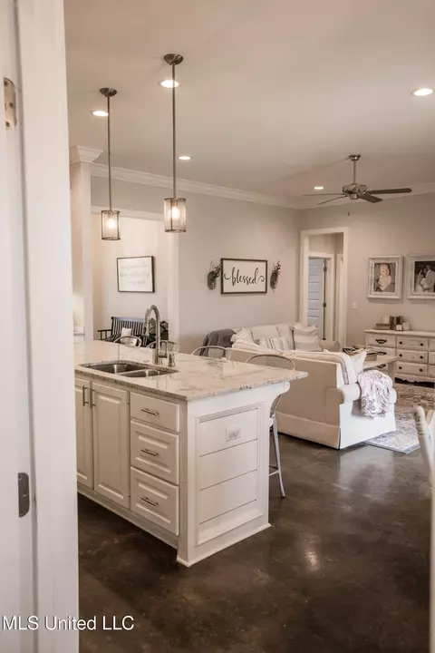 515 Carrington Dr, Brandon, MS 39042 photo 9