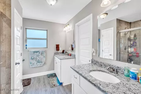 Bath - 53 Summit View Dr, Perkinston, MS 39573 photo 1 of 3