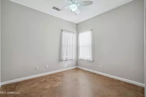 Bedroom - 433 Moore Loop, Byhalia, MS 38611 photo 4 of 4