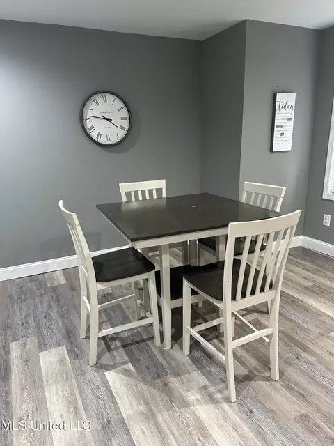 Dining - 3318 Bellview Ave, Moss Point, MS 39563 photo 1 of 2