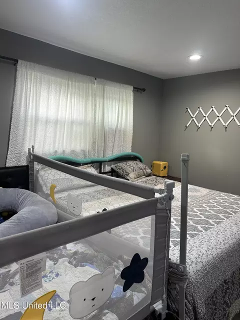 Bedroom - 3318 Bellview Ave, Moss Point, MS 39563 photo 2 of 4
