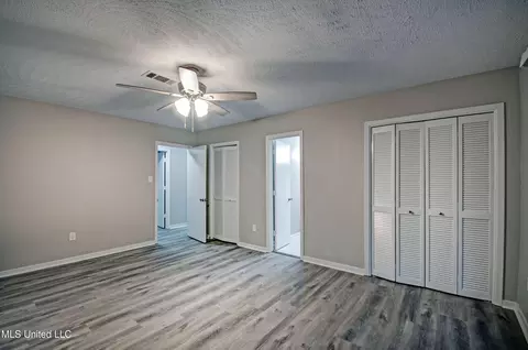 Bedroom - 224 Overlook Cir, Jackson, MS 39213 photo 1 of 6