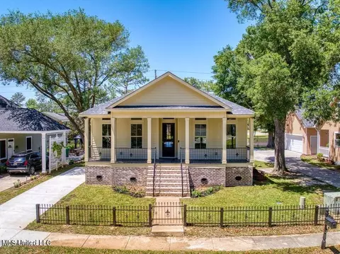 5 Garden District Pl, Picayune, MS 39466
