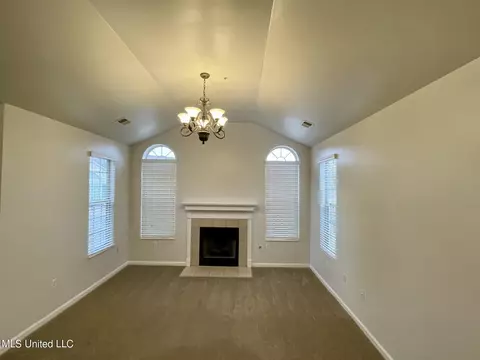 Living - 8755 Parkview Oaks Cir, Olive Branch, MS 38654 photo 1 of 3