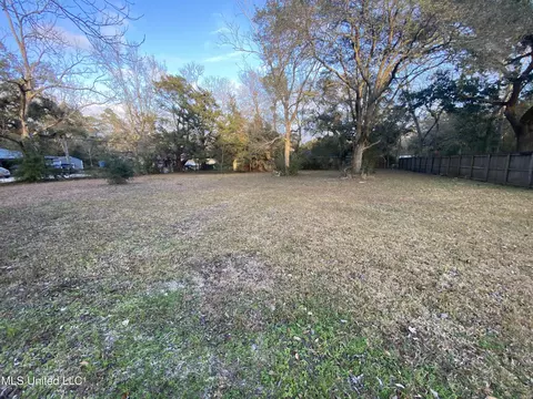 6924 Barnes Road Rd, Moss Point, MS 39563 photo 4