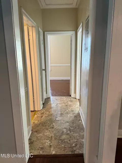 131 Grandview Cir, Jackson, MS 39212 photo 5