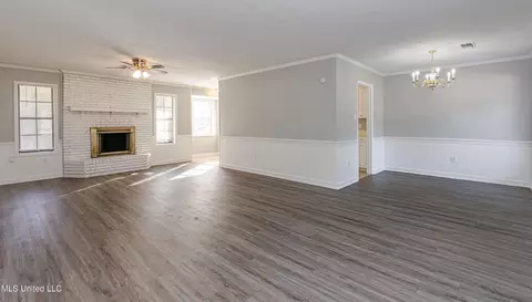 923 Fairfax Cir, Jackson, MS 39211 photo 10