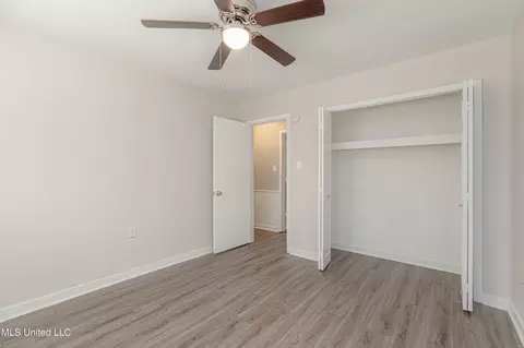923 Fairfax Cir, Jackson, MS 39211 photo 35