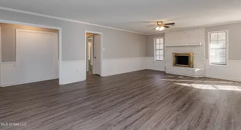 923 Fairfax Cir, Jackson, MS 39211 photo 13