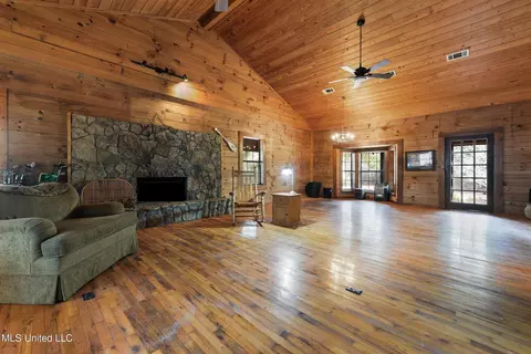 3266 Ward Pineview Rd, Lucedale, MS 39452 photo 3