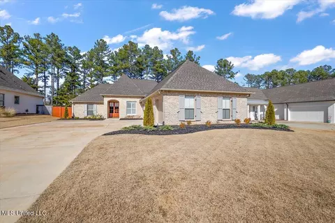 Exterior - 455 Crossvine Pl, Madison, MS 39110 photo 2 of 8