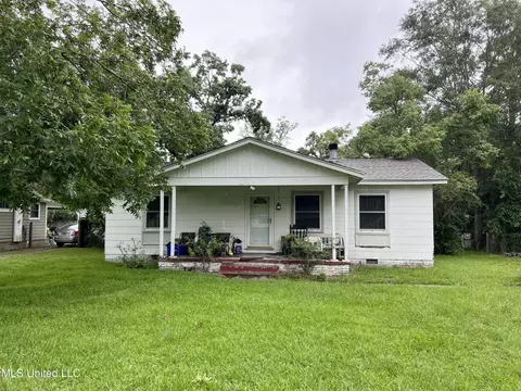 302 42nd St, Gulfport, MS 39507