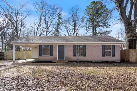 5771 Ashford Dr, Horn Lake, MS 38637