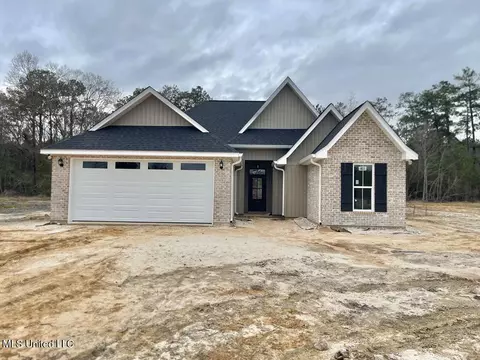 12 Dan Stewart Rd, Picayune, MS 39466
