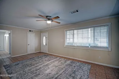 Living - 3637 Sykes Park Dr, Jackson, MS 39212 photo 3 of 4