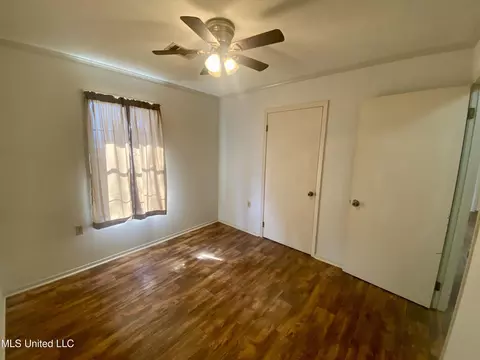 Bedroom - 111 Lewis Ave, Walnut Grove, MS 39189 photo 3 of 5