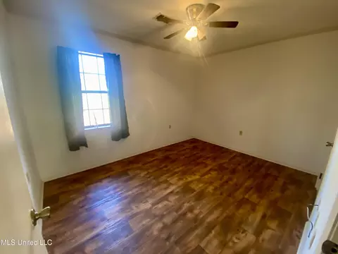 Bedroom - 111 Lewis Ave, Walnut Grove, MS 39189 photo 5 of 5