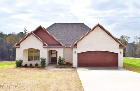 110 Tacoma Dr, Lucedale, MS 39452