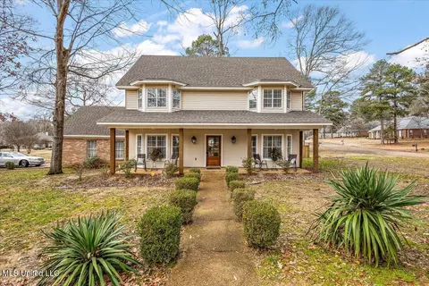 118 Highwoods Blvd, Madison, MS 39110