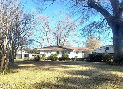 510 Brooklyn Dr, Natchez, MS 39120