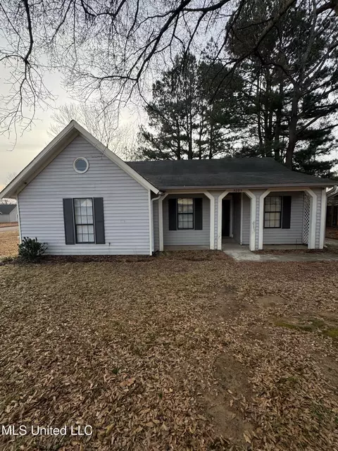 3205 Fairmeadow Dr, Horn Lake, MS 38637