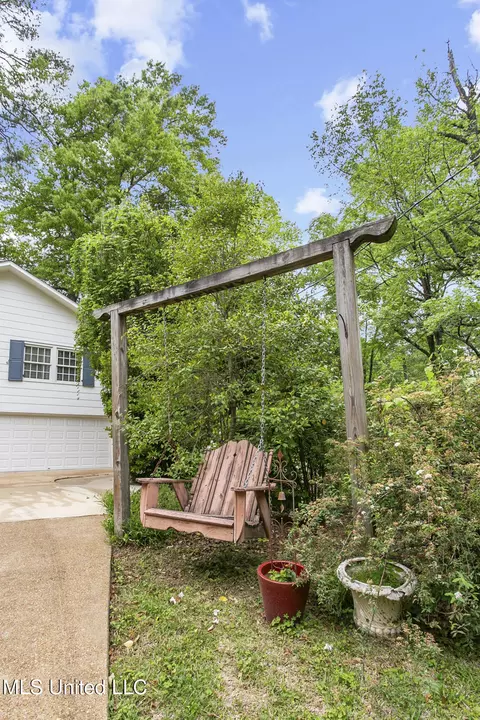 Exterior - 4635 Calnita Pl, Jackson, MS 39211 photo 2 of 15