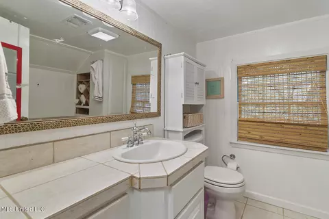 Bath - 4635 Calnita Pl, Jackson, MS 39211 photo 7 of 9