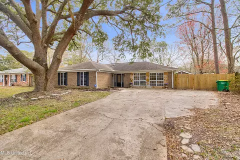 7408 Marathon Dr, Biloxi, MS 39532