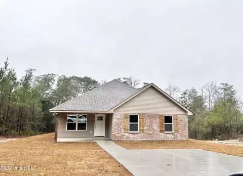 464 Peters Rd, Poplarville, MS 39470