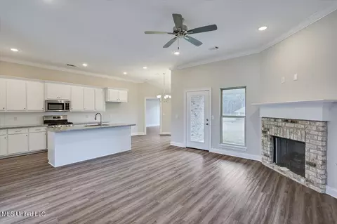 118 Bailey Cv, Canton, MS 39046 photo 4