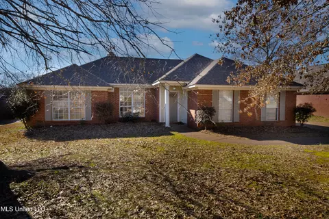 105 Channing Cir, Canton, MS 39046 photo 2