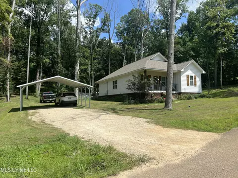 Exterior - 133 Camellia Cir, Florence, MS 39073 photo 6 of 6