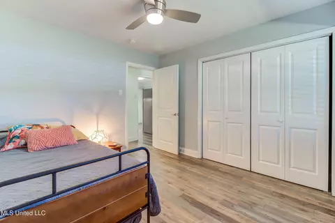 301 E First St, Long Beach, MS 39560 photo 27