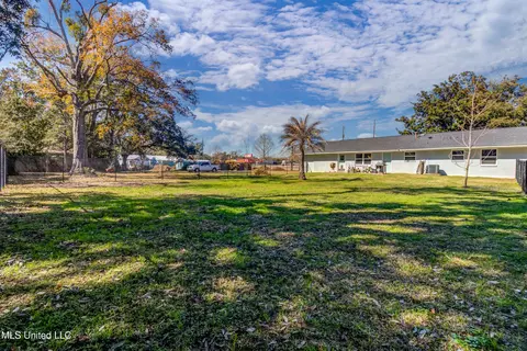 301 E First St, Long Beach, MS 39560 photo 40