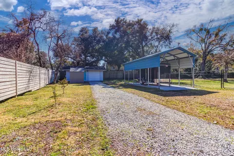 301 E First St, Long Beach, MS 39560 photo 43