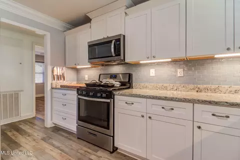 301 E First St, Long Beach, MS 39560 photo 11