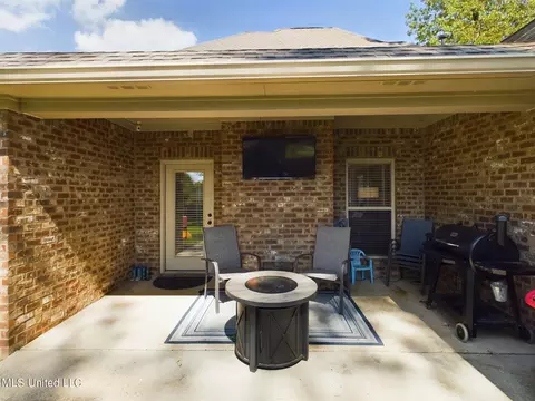 Exterior - 125 Trailbridge Xing, Canton, MS 39046 photo 4 of 8