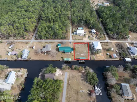 0 Avenue D, Bay Saint Louis, MS 39520