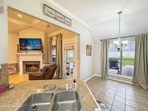 212 Pineleaf Cv, Brandon, MS 39047 photo 10