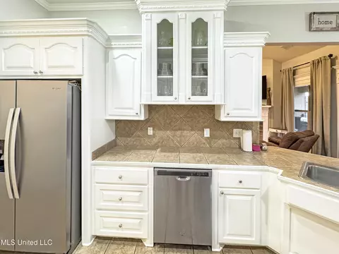 212 Pineleaf Cv, Brandon, MS 39047 photo 9