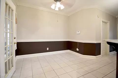Dining - 1320 Wooten Rd, Nesbit, MS 38651 photo 3 of 3