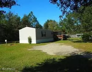 6466 Florence Rd, Biloxi, MS 39532