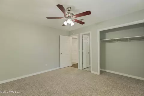 Bedroom - 2031 Fox Hill Ln, Byram, MS 39272 photo 2 of 4