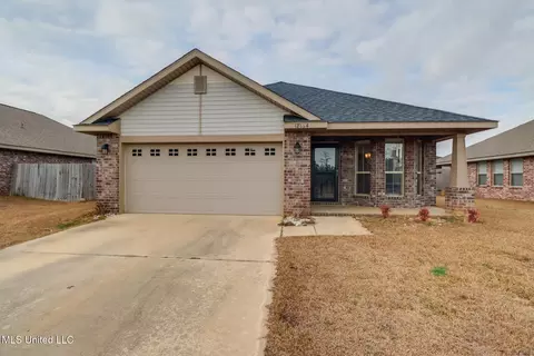 18164 Tiffany Renee Dr, Gulfport, MS 39503
