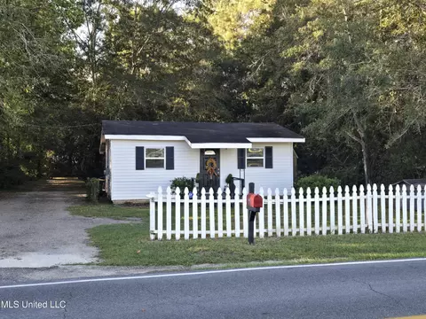 14691 N Swan Rd, Gulfport, MS 39503