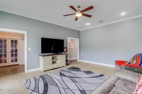 8817 Rivers End Rd, Moss Point, MS 39562 photo 7