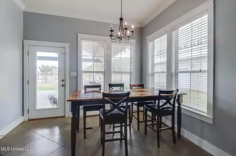 8817 Rivers End Rd, Moss Point, MS 39562 photo 12