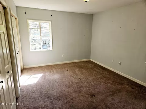 Bedroom - 4351 Forest Park Dr, Jackson, MS 39211 photo 1 of 3