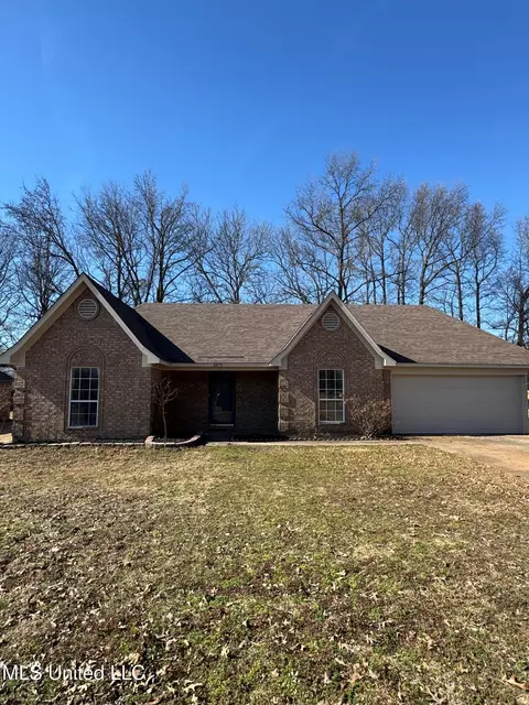 6679 Branch Estates Dr, Olive Branch, MS 38654